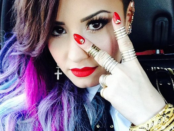 Wah, Demi Lovato Bagikan Albumnya Secara Gratis Lewat Google Play!